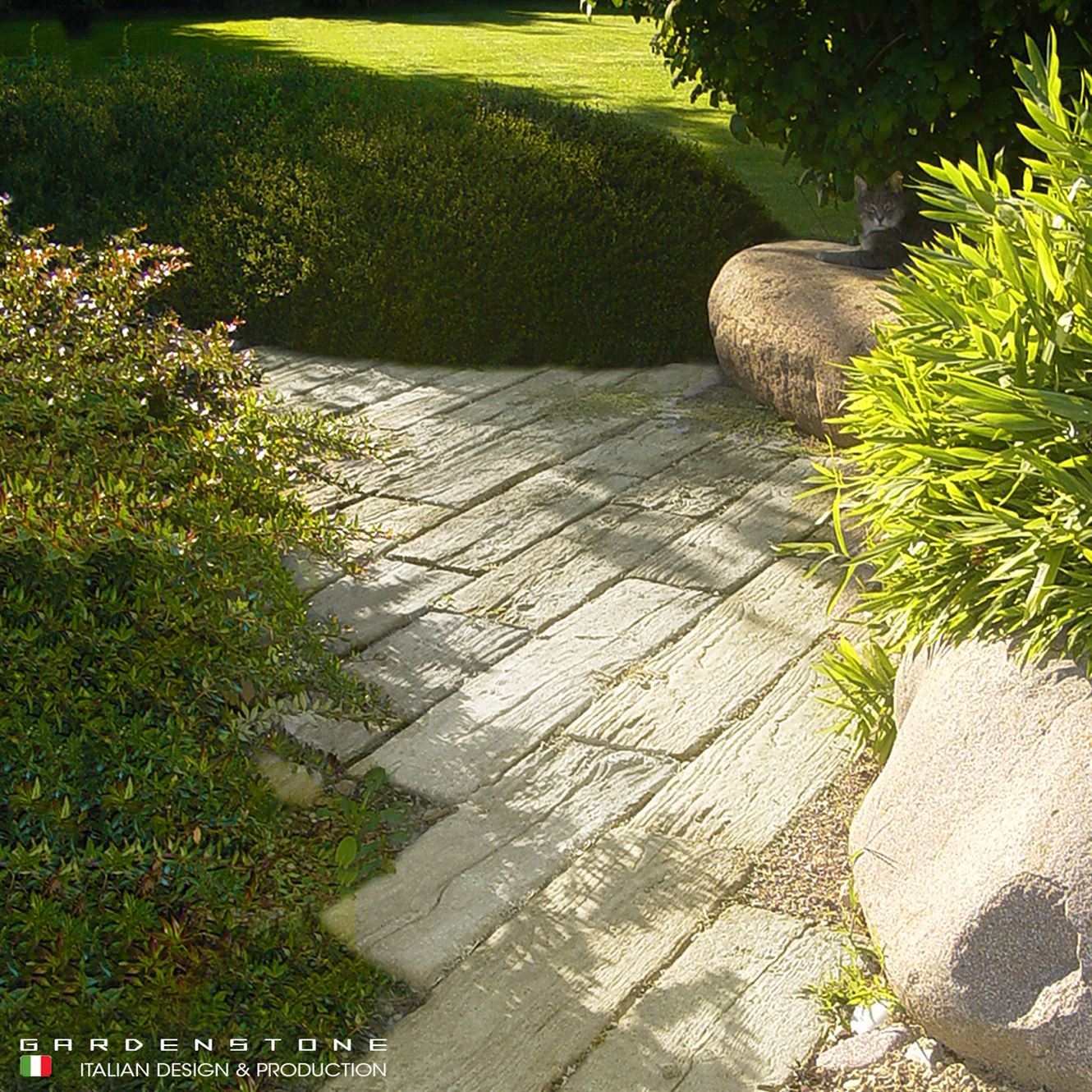 POLISTONE - il tappeto di pietra  Idee vialetto giardino, Pavimentazione  da giardino, Idee giardino esterno